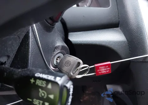 2010 Toyota Camry Se z USA, uszkodzony, nr VIN 4T1BF3EK9AU516575